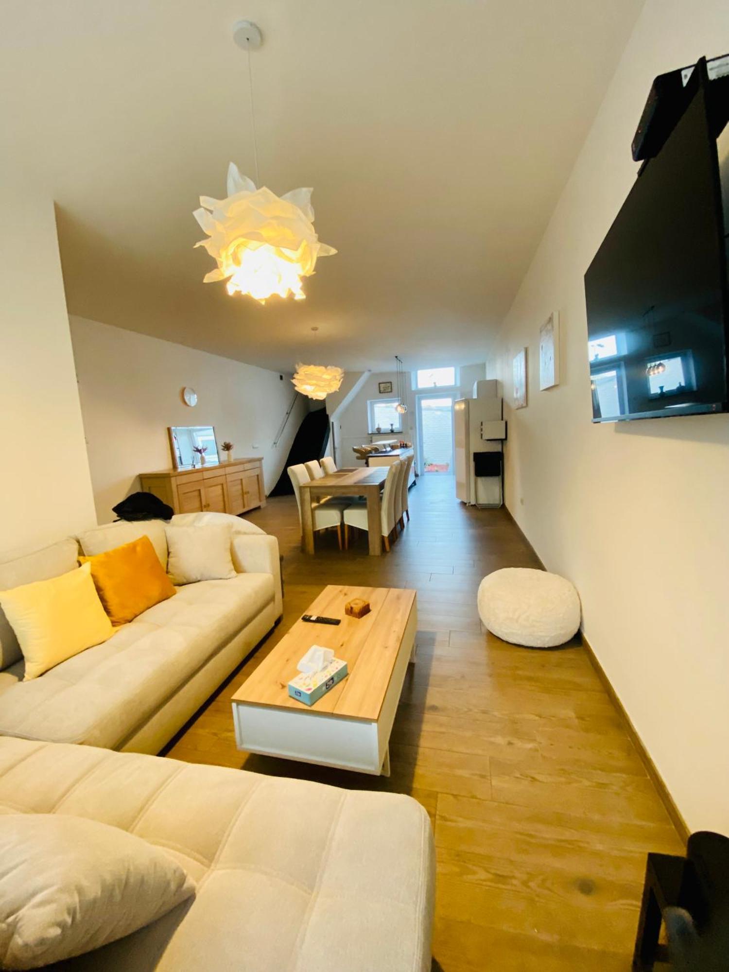 Residence Deluxe Charleroi Bagian luar foto